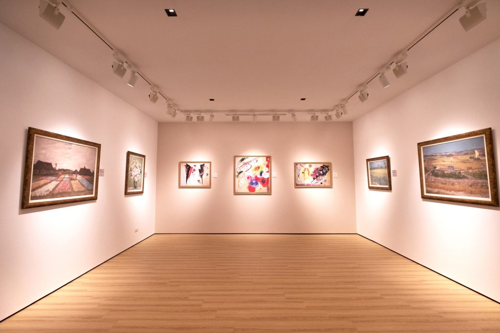 湯石照明樹林展示中心